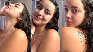 hotblockchain teases her nude body