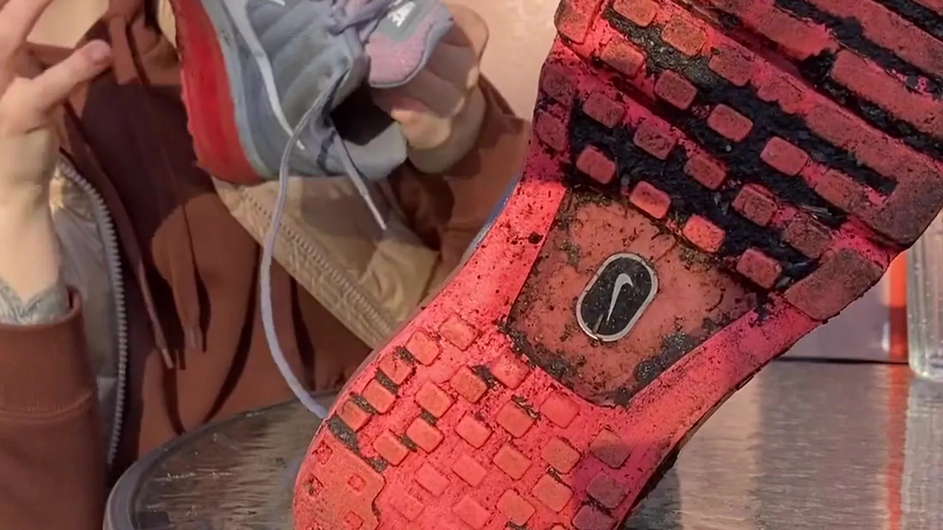aventurinex teasing her feet in her jogging shoes