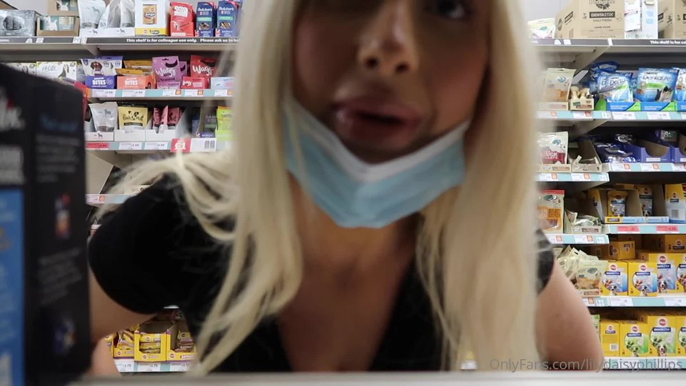 Lillian Phillips sneaky masturbation in the grocery store