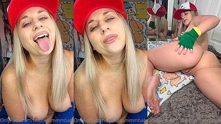 Bubblgummbabe teasing her big tits on live stream