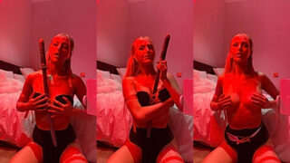 sexy babe Ari Baby playing with her bare naked tits