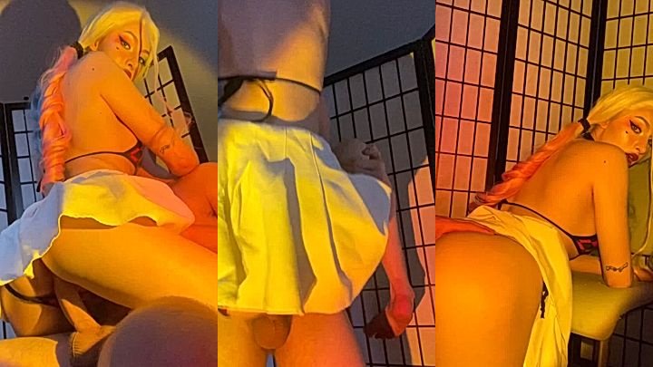 Ari Baby giving a blowjob and getting fucked doggystyle