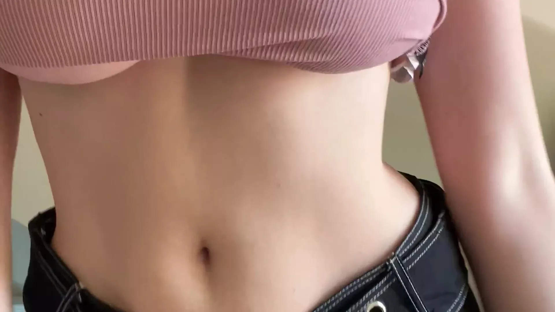 Sierra Lisabeth teasing her big tits in her black jeans