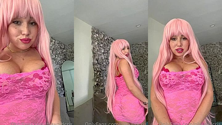 sexy slut Playgirlcris showing off her pink lingerie video leaked