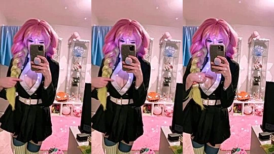 Notmeggii teasing her demon slayers cosplay