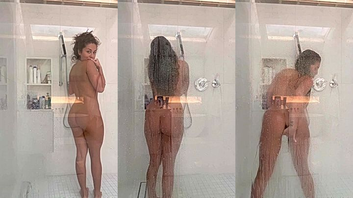 onlyfans babe Playgirlcris playing with her hot naked body in the shower video leaked