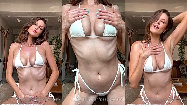 ellyclutch teasing her hot body in her white bikini