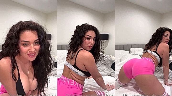 Playgirlcris teasing her hot curvy body in bed