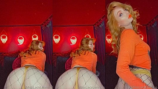 Sexy Lacy Lennon teasing her naked big booty