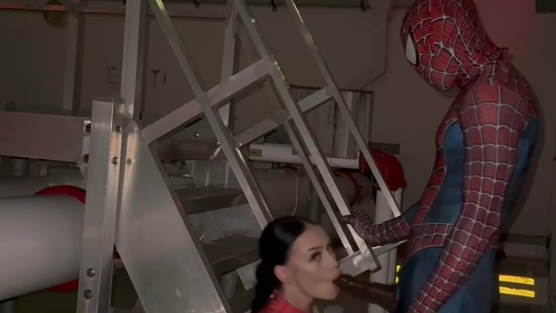 Baddies gallery bbc spider-man fucking a spider-woman on the rooftop