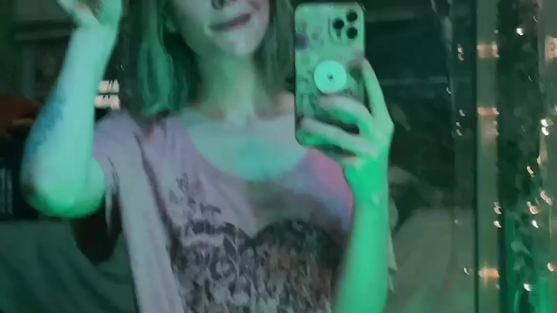 Ashe Maree teasing her sexy body in her over-sized t-shirt