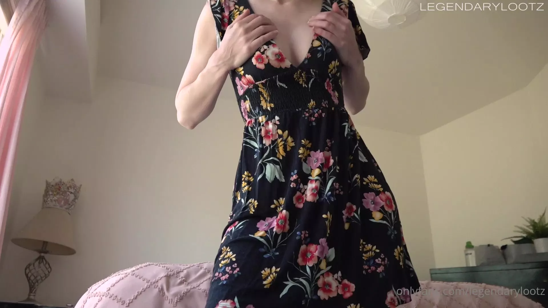 Legendarylootz stripping from her sundress