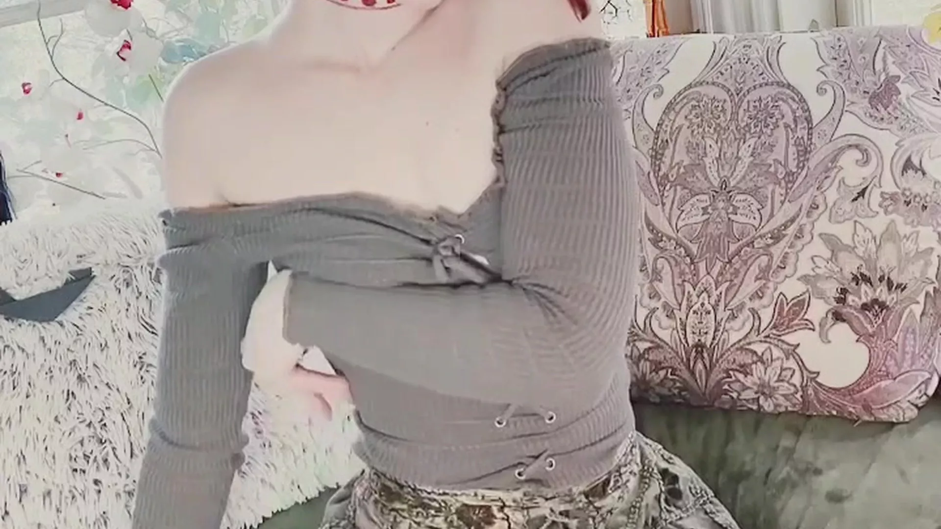 Ashe Maree teasing he sexy fishnet leggings