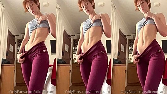 AliceOnCam showing off her new gym pants