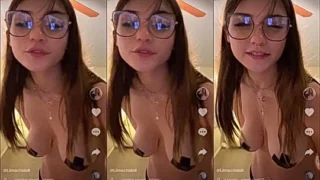 naughty bad onlyfans model Lilmochidoll shows her natural boobs to cam