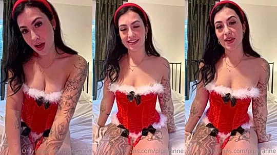 slutty onlyfans model Piperanne tease and fondled her bog toys teally hard