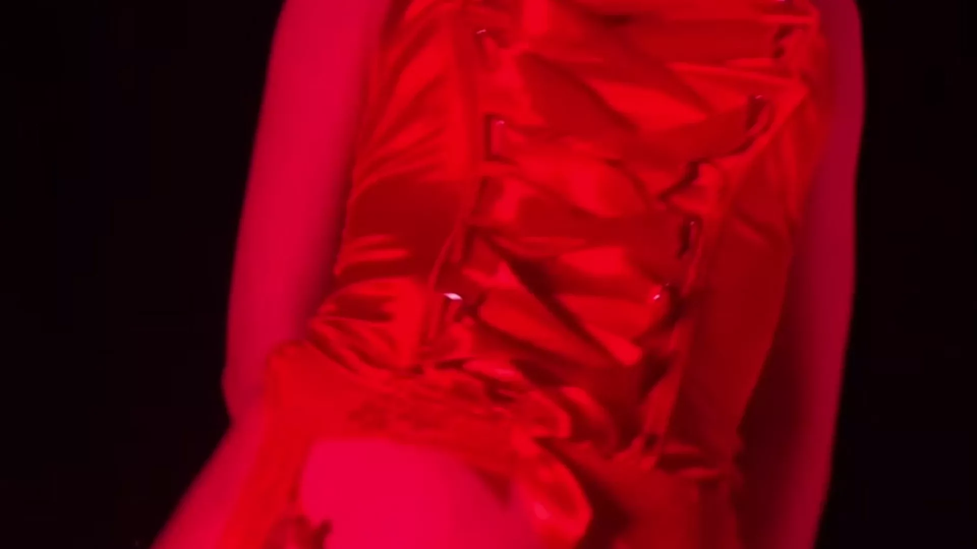 Lilmochidoll in her sexy night wear loves to please her fans